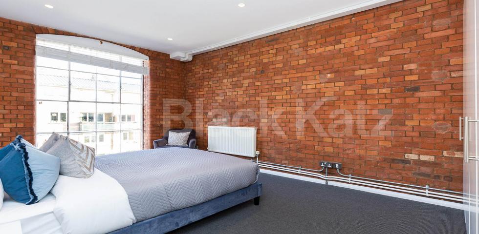 			3 Bedroom, 1 bath, 1 reception Apartment			 Dove Road, CANONBURY-ISLINGTON